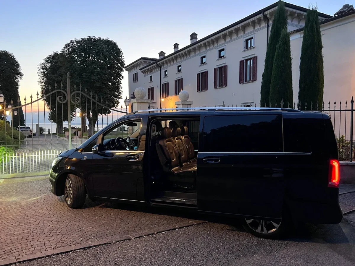 Il vostro autista privato
da Bergamo